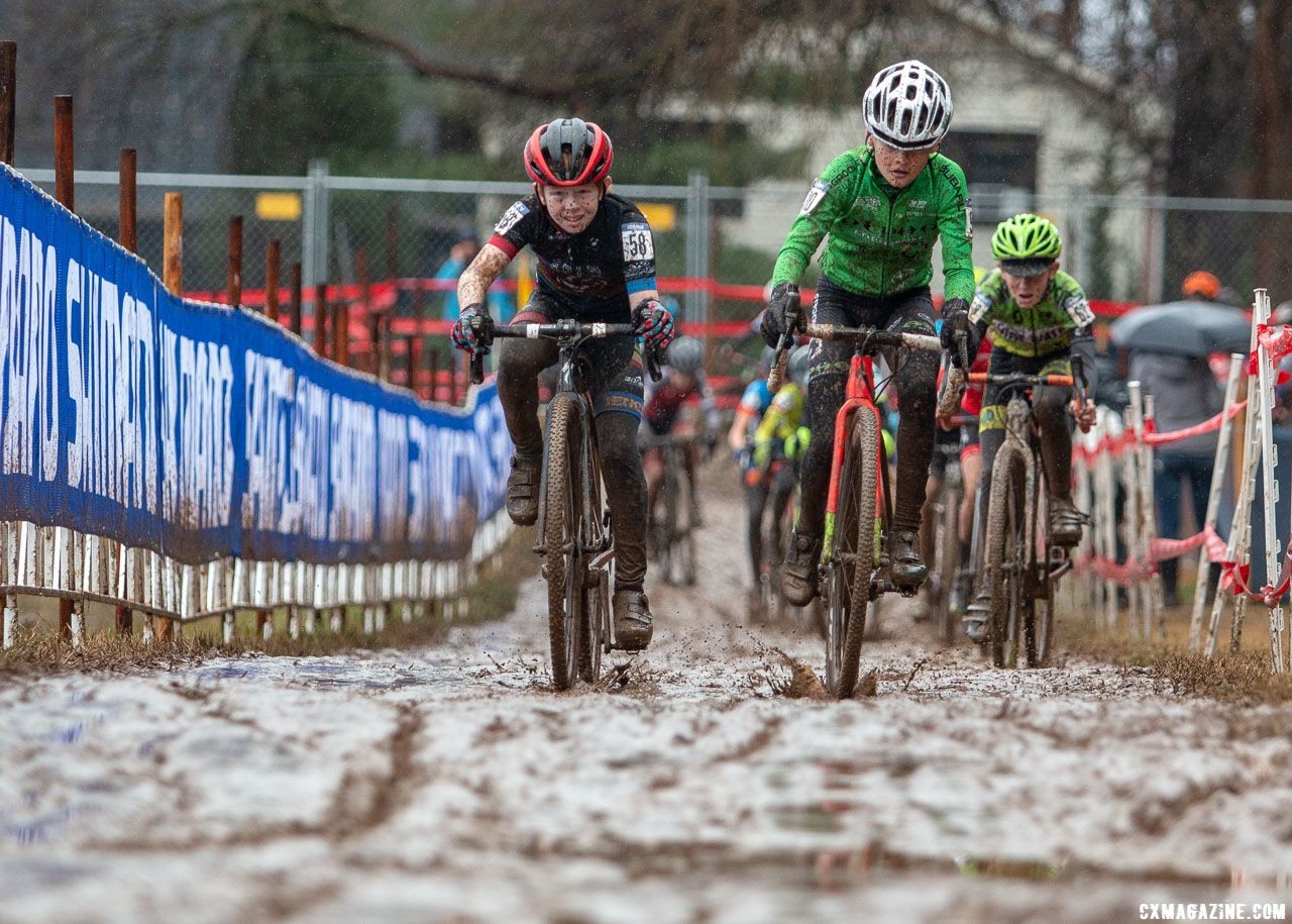 Wet mud did not cling to bikes, allowing riders to skip pits more frequently. Junior Men 11-12. 2018 Cyclocross National Championships, Louisville, KY. © A. Yee / Cyclocross Magazine