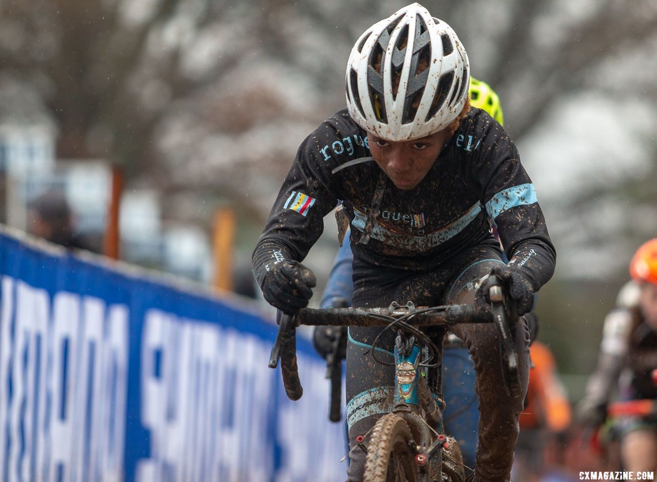 One of the few grassy sections with traction, riders put their head down through pit 2. Junior Men 11-12. 2018 Cyclocross National Championships, Louisville, KY. © A. Yee / Cyclocross Magazine