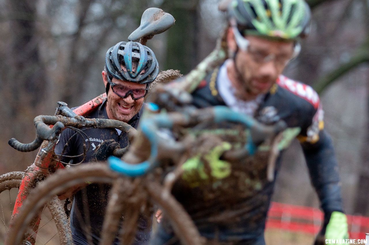 Justin Robinson was all smiles to form a brief Norcal 1-2 with Max Judelson. Singlespeed Men. 2018 Cyclocross National Championships, Louisville, KY. © A. Yee / Cyclocross Magazine