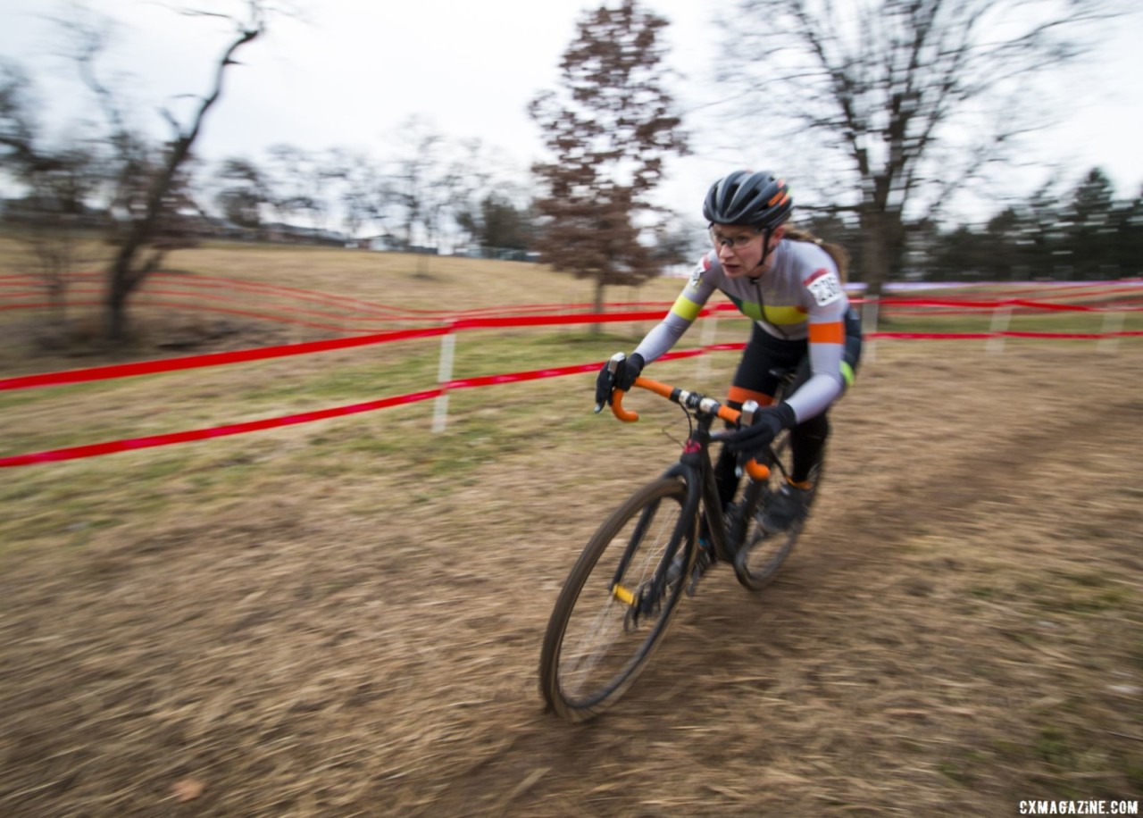 Julie Hunter took third in the Baby Masters race Wednesday. Masters Women 30-34. 2018 Cyclocross National Championships, Louisville, KY. © A. Yee / Cyclocross Magazine