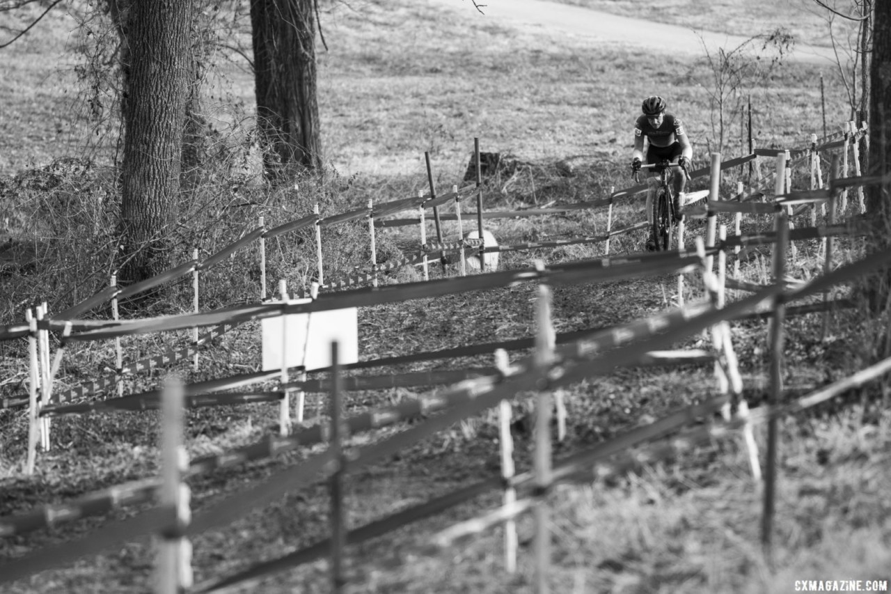 Peter Tyson gets lost in the tape maze. Masters Men 30-34. 2018 Cyclocross National Championships, Louisville, KY. © A. Yee / Cyclocross Magazine