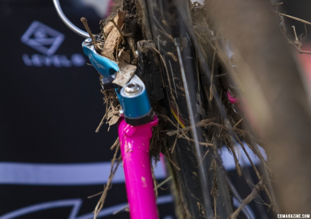 Mud accumulated everywhere on bikes during the Baby Masters race. Masters Men 30-34. 2018 Cyclocross National Championships, Louisville, KY. © A. Yee / Cyclocross Magazine