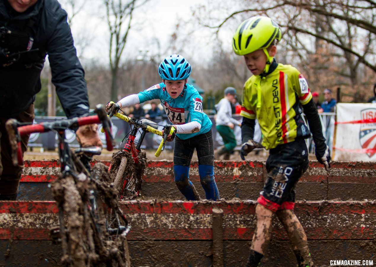 Miller Reardon focuses on finishing, not his lost shoe. 2018 Cyclocross National Championships, Louisville, KY. © A. Yee / Cyclocross Magazine