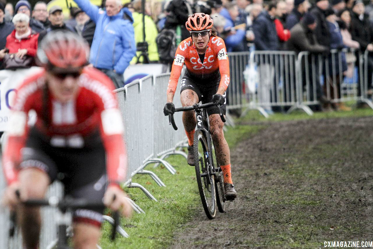 Marianne Vos had that kind of feeling trying to follow Lucinda Brand on Sunday. 2019 Dutch Cyclocross National Championships, Huijbergen. © B. Hazen / Cyclocross Magazine