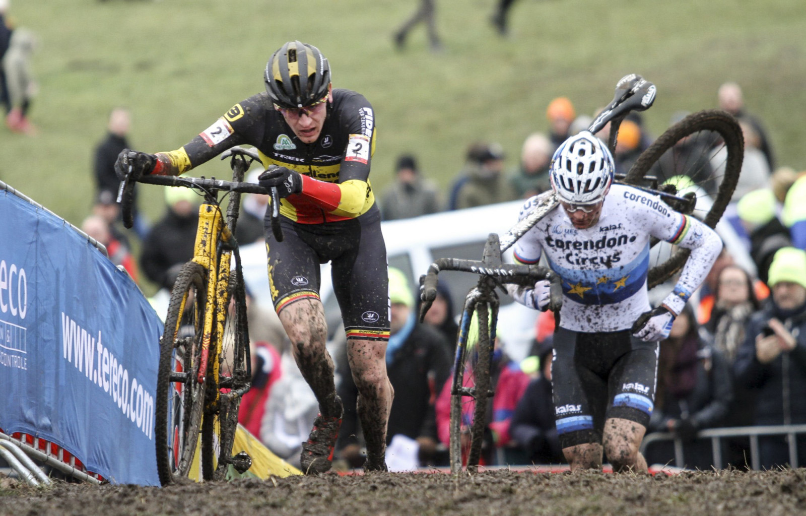 Van der Poel Strong in Second Half to Win 2019 World Cup Hoogerheide ...