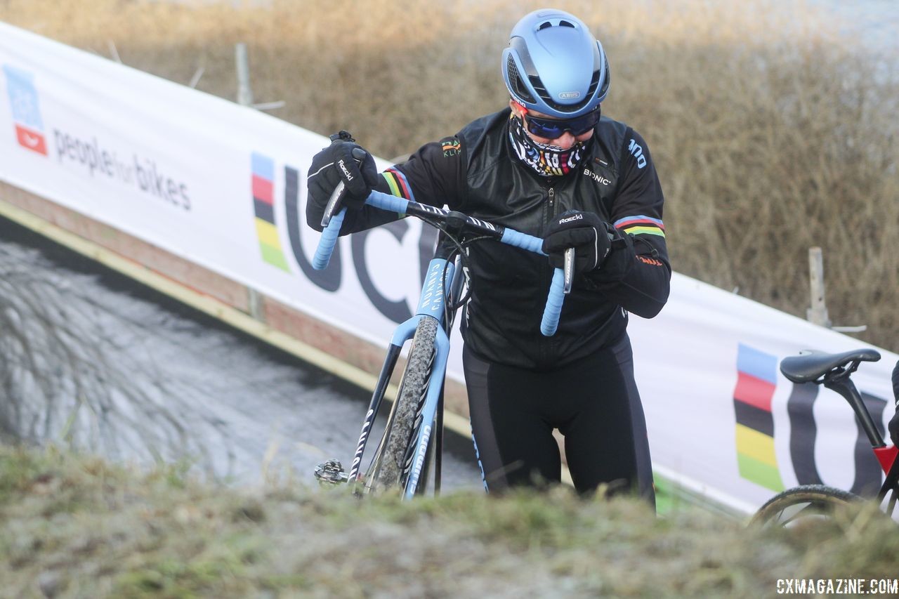 Several former world champions were out helping riders during Friday's practice. 2019 Bogense World Championships Course Inspection, Friday Morning. © Z. Schuster / Cyclocross Magazine