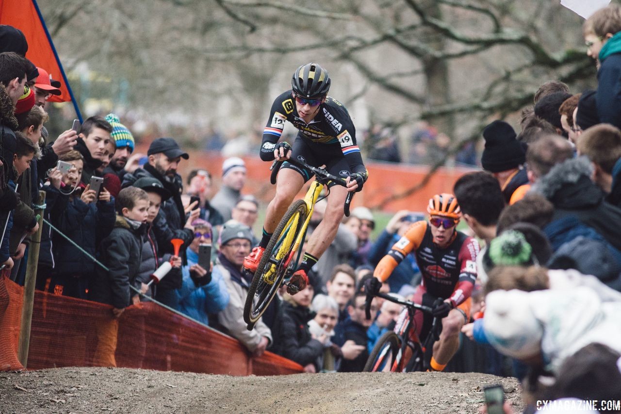 Balint Hamvas' 2018/19 Cyclocross Photo Album kickstarer is currently open. © B. Hamvas