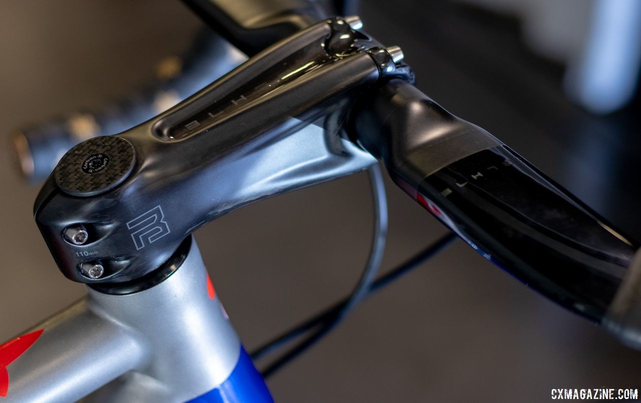 The Muur was built up with an aero handlebar. TRed Muur titanium monster cross / gravel bike. 2019 NAHBS Sacramento. © A. Yee / Cyclocross Magazine