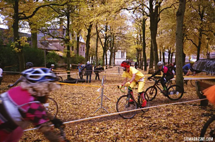 The race had a festive fall feel. 2018 Single Speed Cyclocross World Championships, Tournai, Belgium. © Anders Bendixen