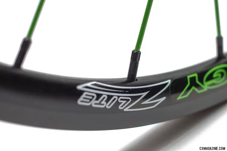 Spinergy's PBO spoke Z-Lite Disc wheelset uses PBO fiber spokes that are said to be lighter, stronger and more impact resistant than steel spokes. © Cyclocross Magazine