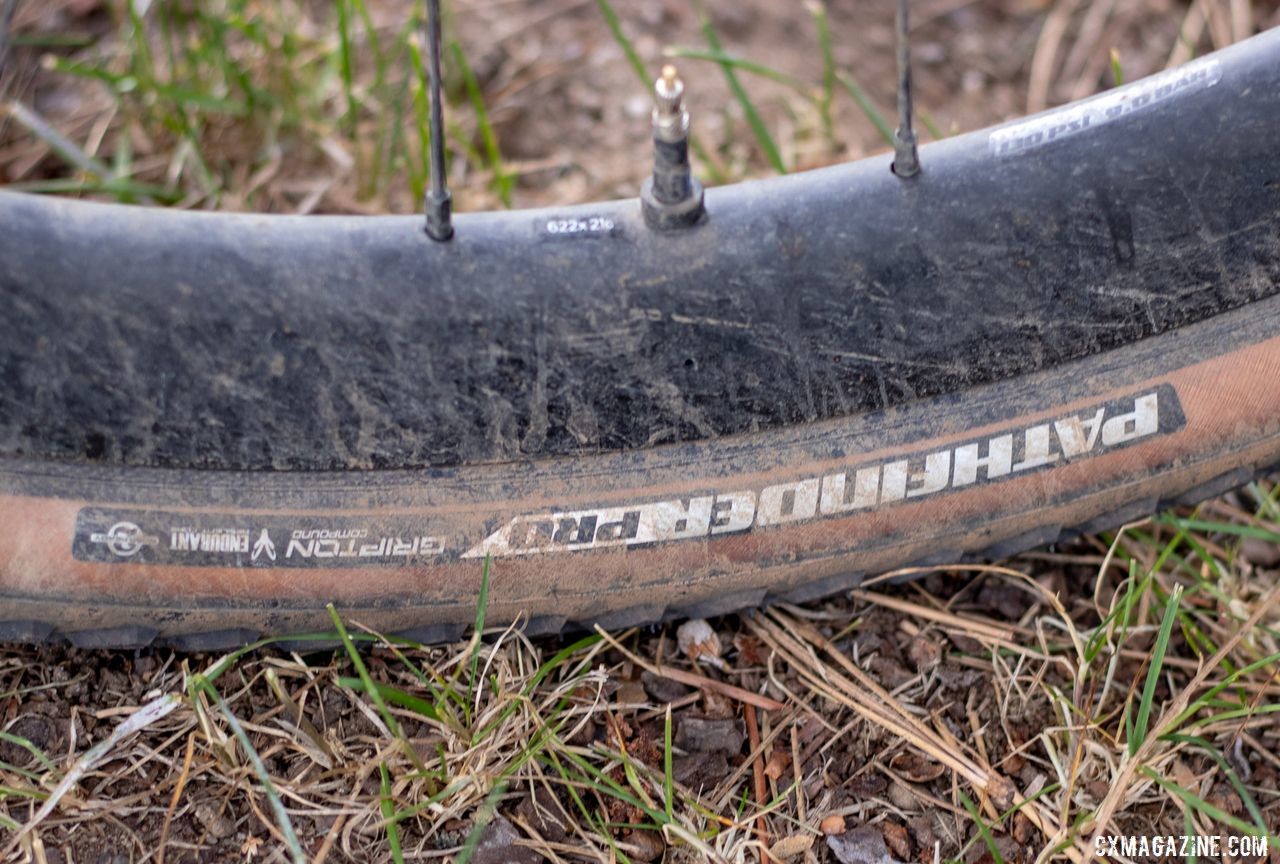 Roval C38 wheels are tubeless ready, and include alloy valves. Sarah Sturm's 2019 Lost and Found Specialized Diverge gravel bike. © A. Yee / Cyclocross Magazine