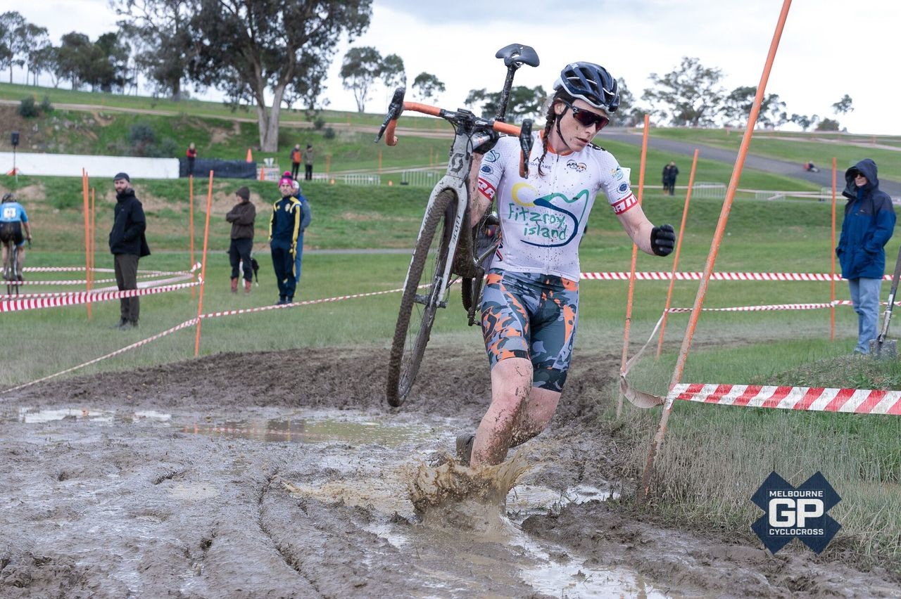 Jaye Buswell trudges through a mud bog. 2019 MELGPCX Day 2, Melbourne, Australia. © Ernesto Arriagada