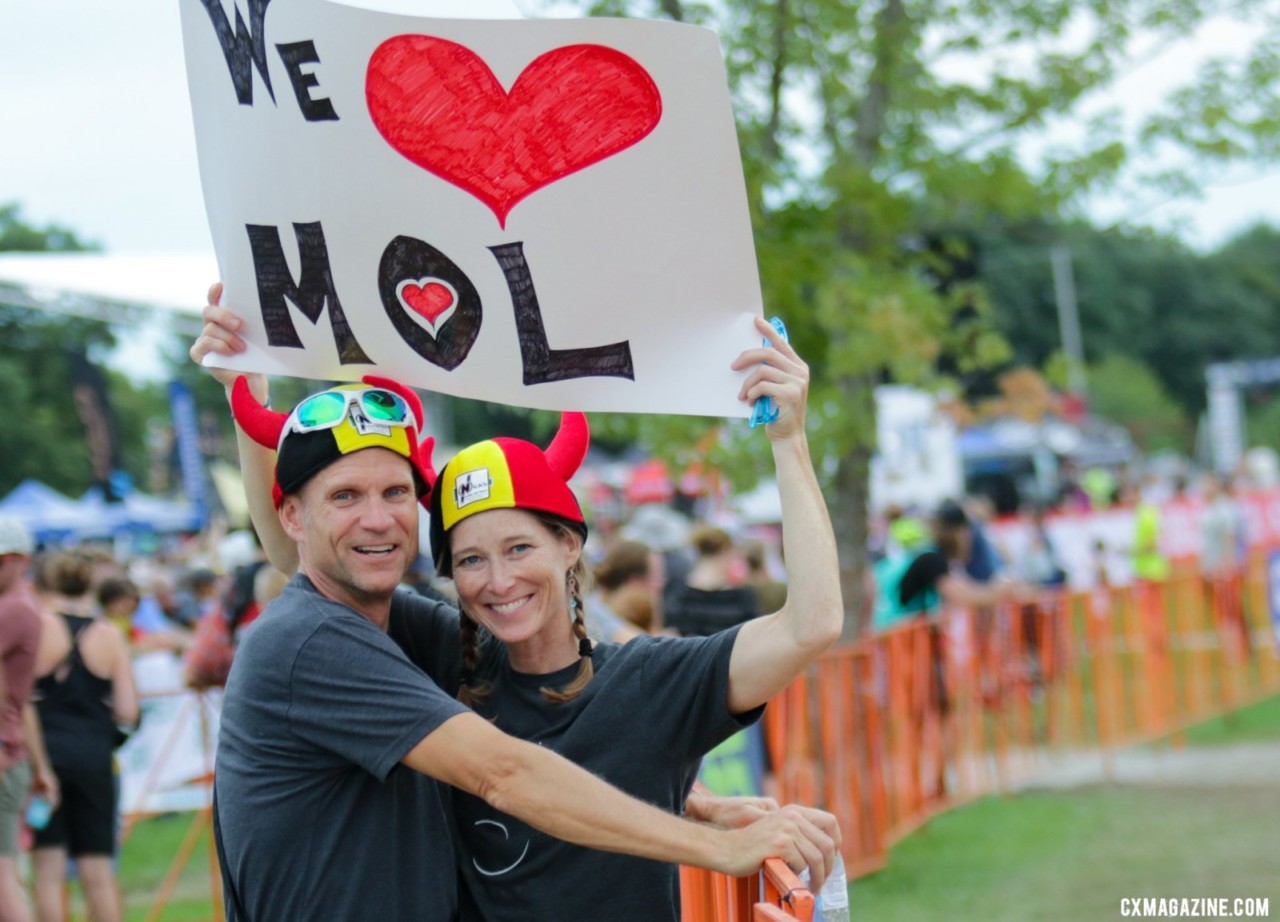 Fans of Belgium, Jim Cochran and Lisa Deshano of Iowa City. Faces of 2019 Jingle Cross. © D. Mable / Cyclocross Magazine