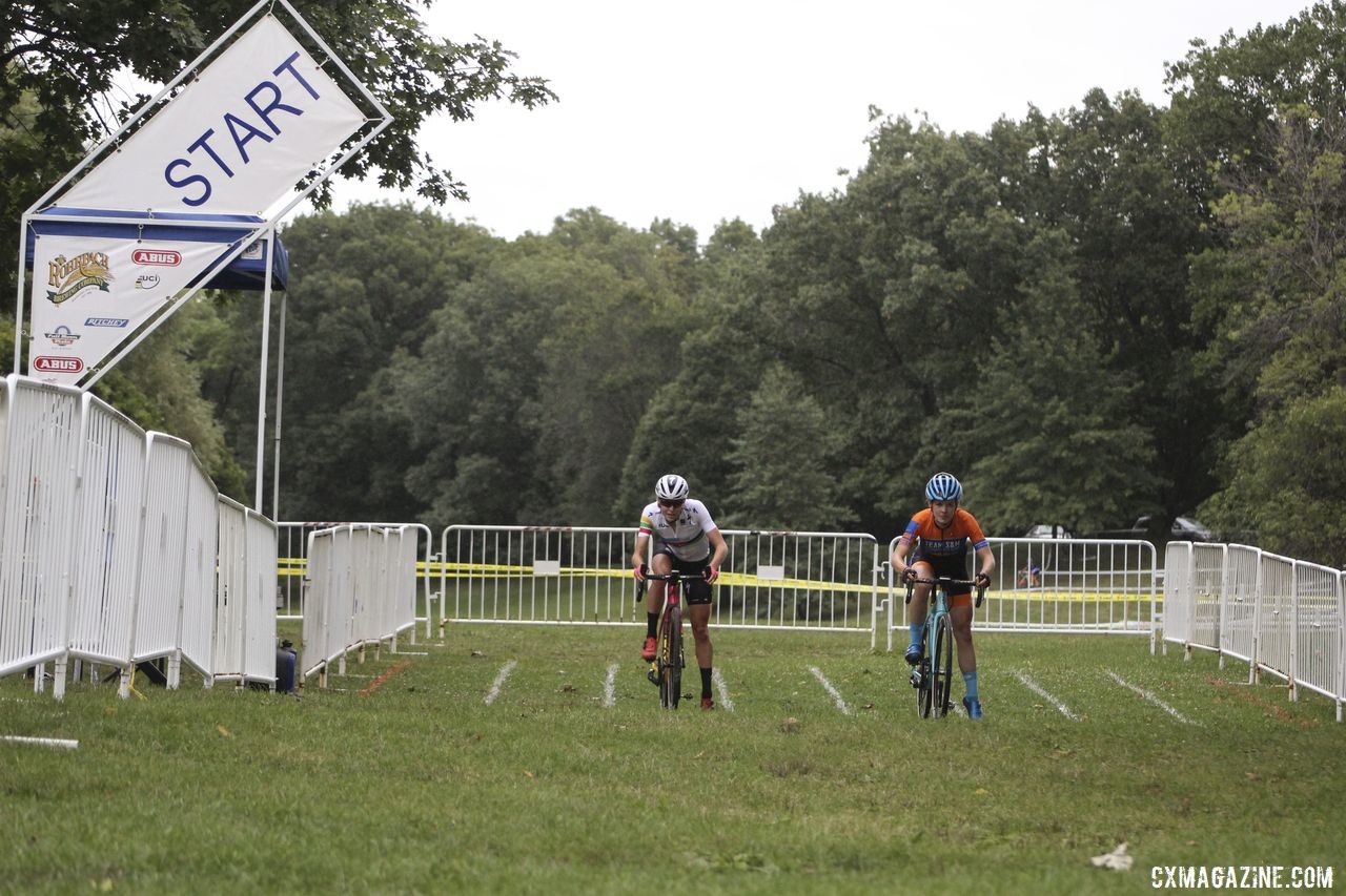 Maghalie Rochette and Clara Honsinger took some time to practice starts. 2019 Rochester Cyclocross Friday Pre-Ride. © Z. Schuster / Cyclocross Magazine