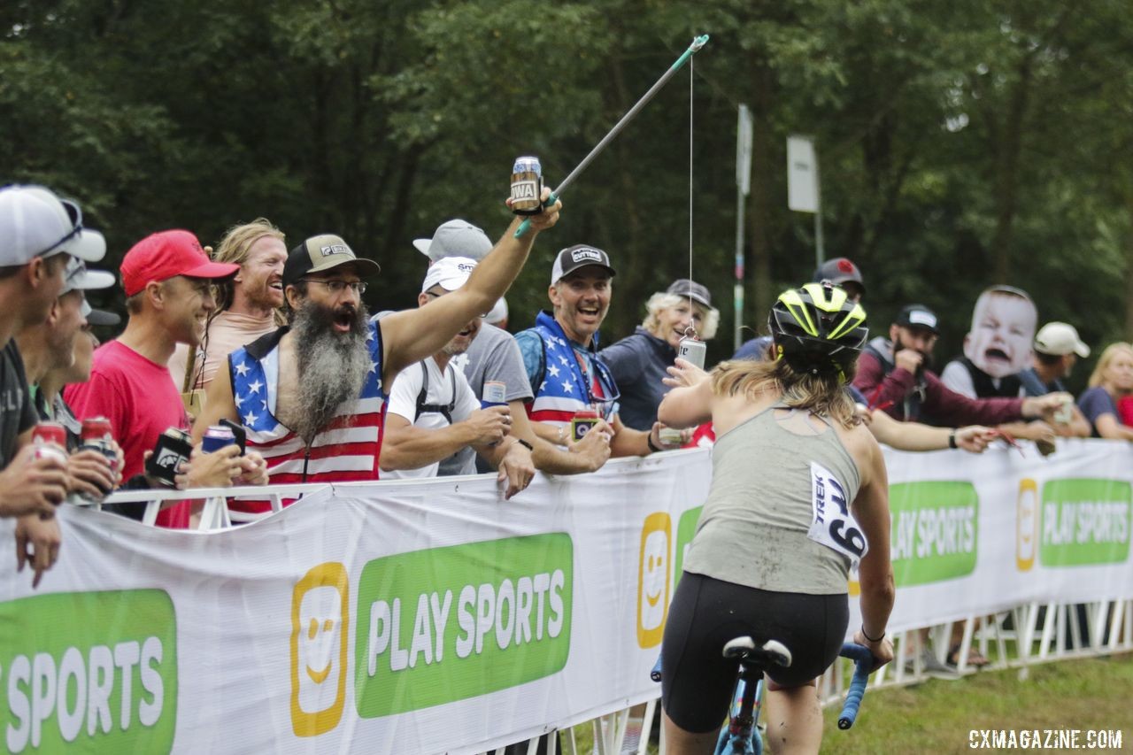 Fishing for handups. 2019 Trek CX Cup and World Cup Waterloo Scene. © D. Mable / Cyclocross Magazine