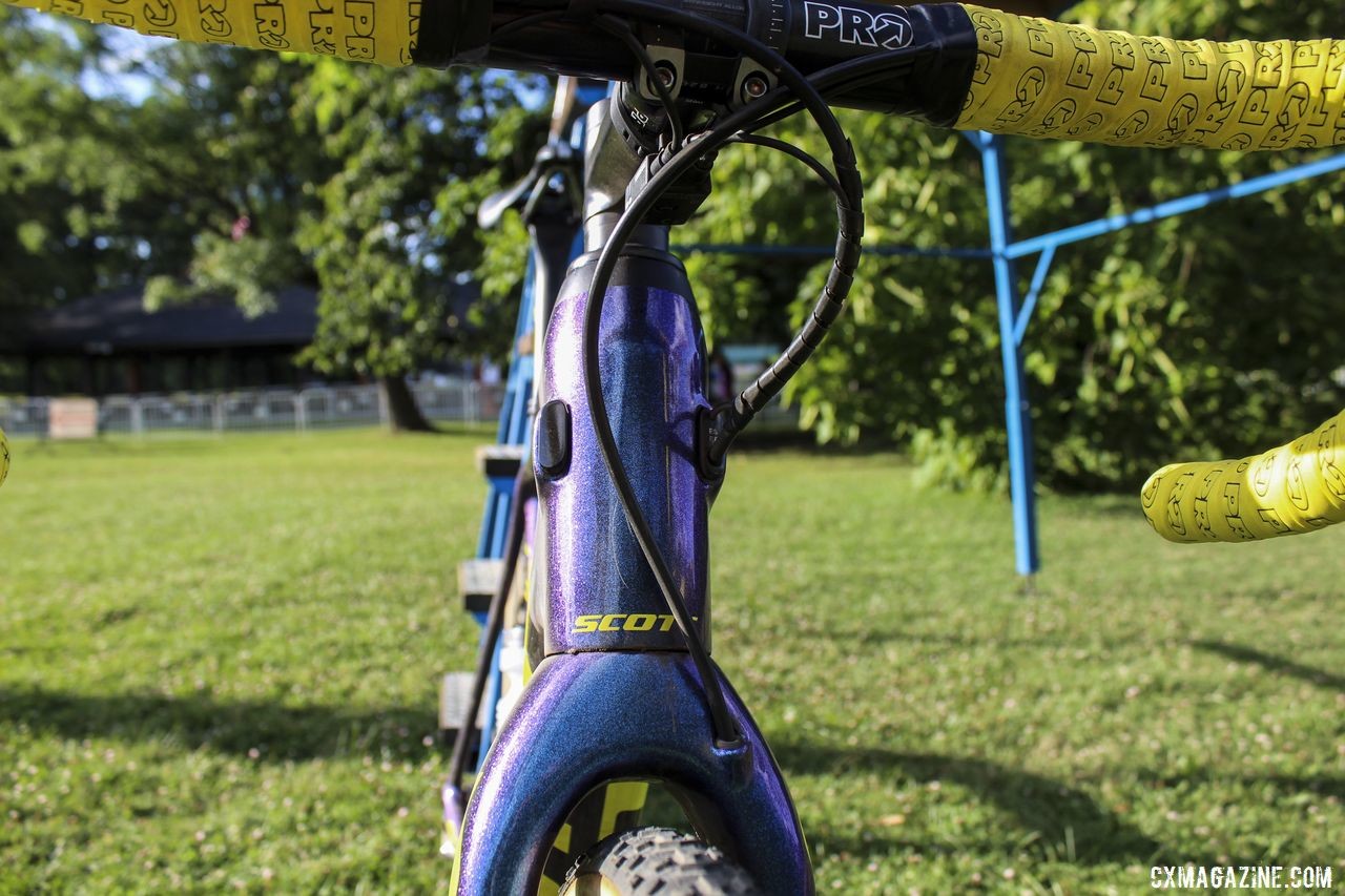 The Addict CX routes cables internally through the frame and fork. Vincent Baestaens Rochester Day 1 Winning Scott Addict CX. © Z. Schuster / Cyclocross Magazine