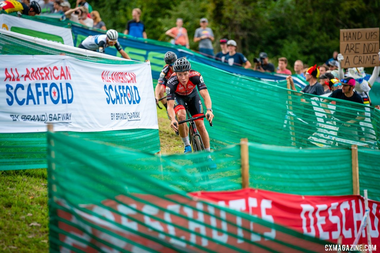 Laurens Sweeck weaves through the fencing down Mt. Krumpit. 2019 Jingle Cross Weekend. © Drew Coleman