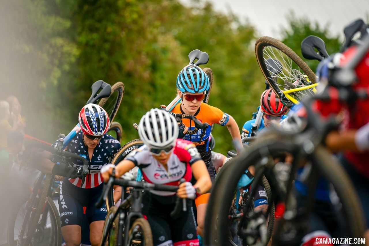 Riders dash up Mt. Krumpit in the first lap of the World Cup. 2019 Jingle Cross Weekend. © Drew Coleman