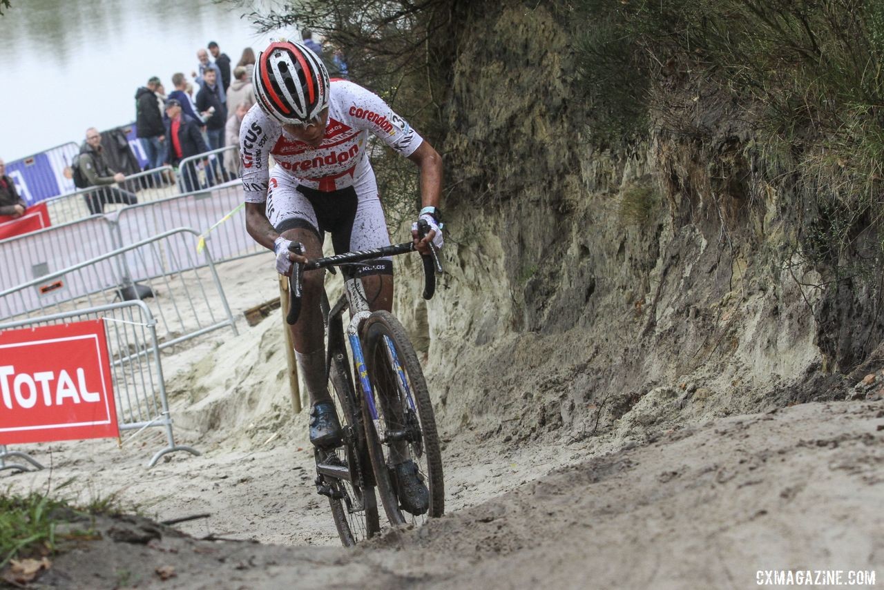 Ceylin Alvarado spent much of the race alone off the front. 2019 Superprestige Gieten. © B. Hazen / Cyclocross Magazine