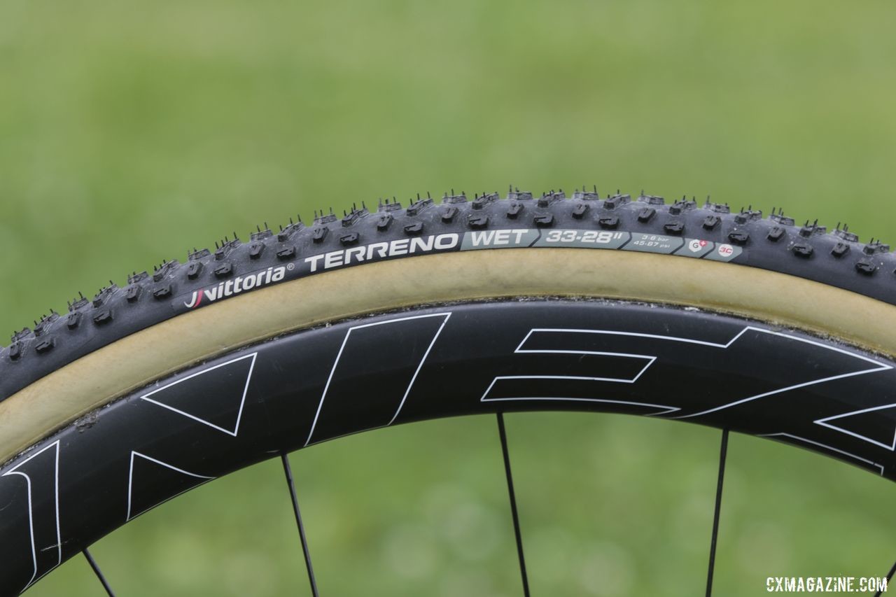 Van den Ham is sponsored by Vittoria, and he had Terreno Wet tires mounted up for Sunday at Jingle Cross. Michael van den Ham's Canadian Champ Giant TCX Advanced Pro. © D. Mable / Cyclocross Magazine