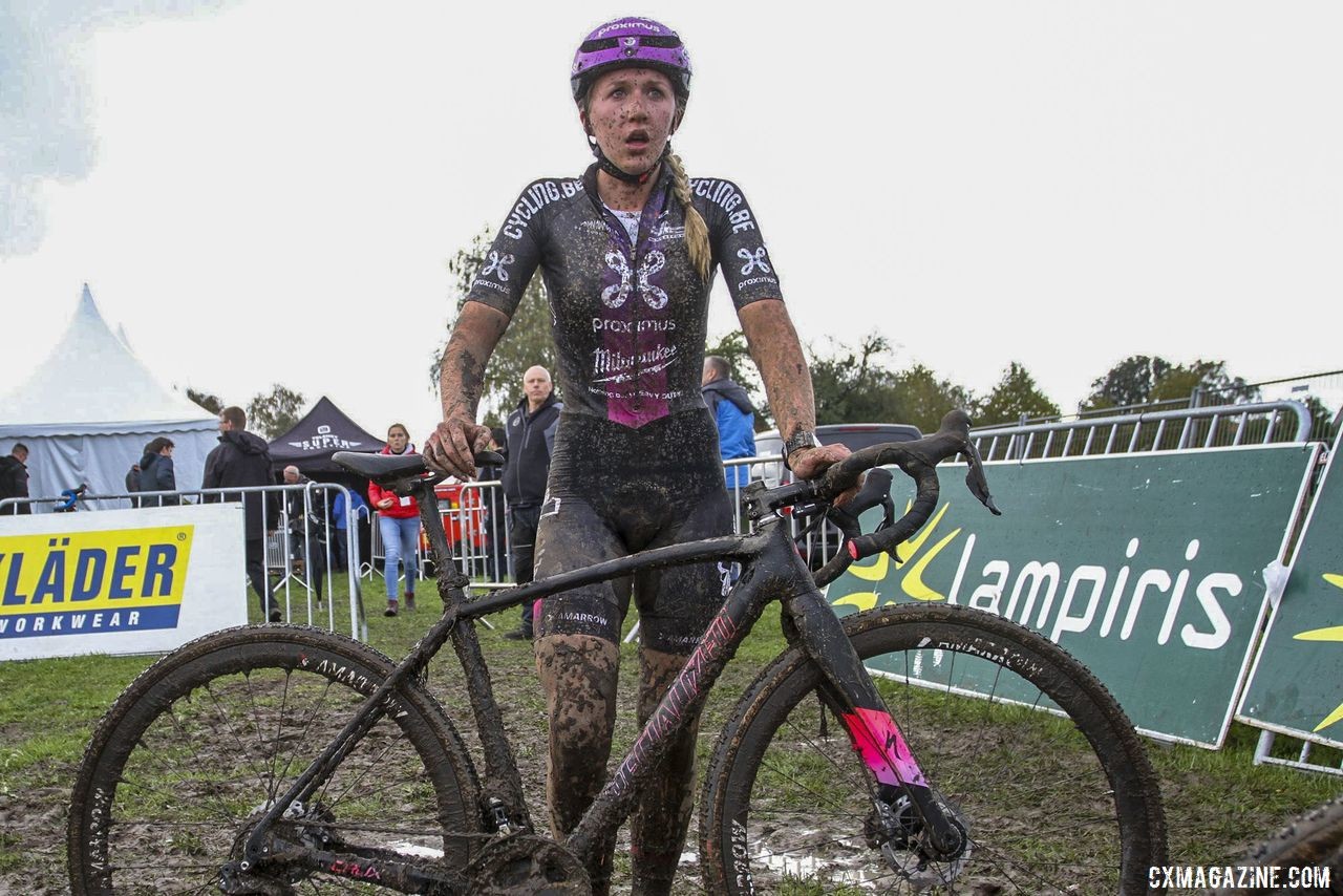 The conditions proved challenging for all riders on Sunday. 2019 Superprestige Ruddervoorde. © B. Hazen / Cyclocross Magazine