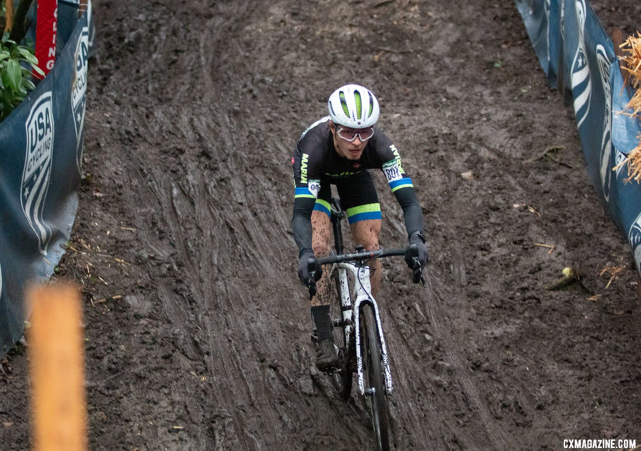Caleb Swartz slides to the bottom of the greasy bobsled run. Collegiate Varsity Men. 2019 Cyclocross National Championships, Lakewood, WA. © A. Yee / Cyclocross Magazine