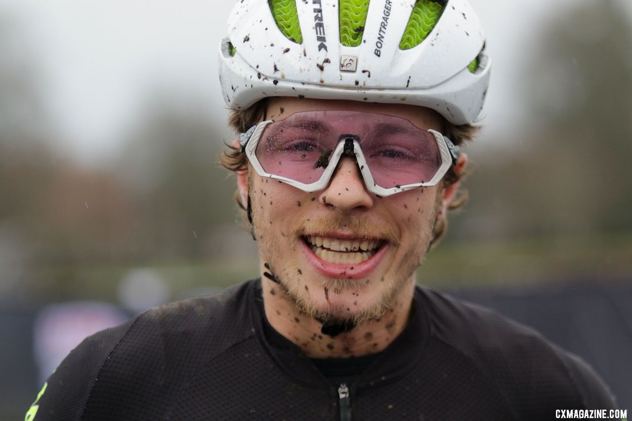 Caleb Swartz shows his excitement in winning his second consecutive Collegiate title. Collegiate Varsity Men. 2019 Cyclocross National Championships, Lakewood, WA. © D. Mable / Cyclocross Magazine