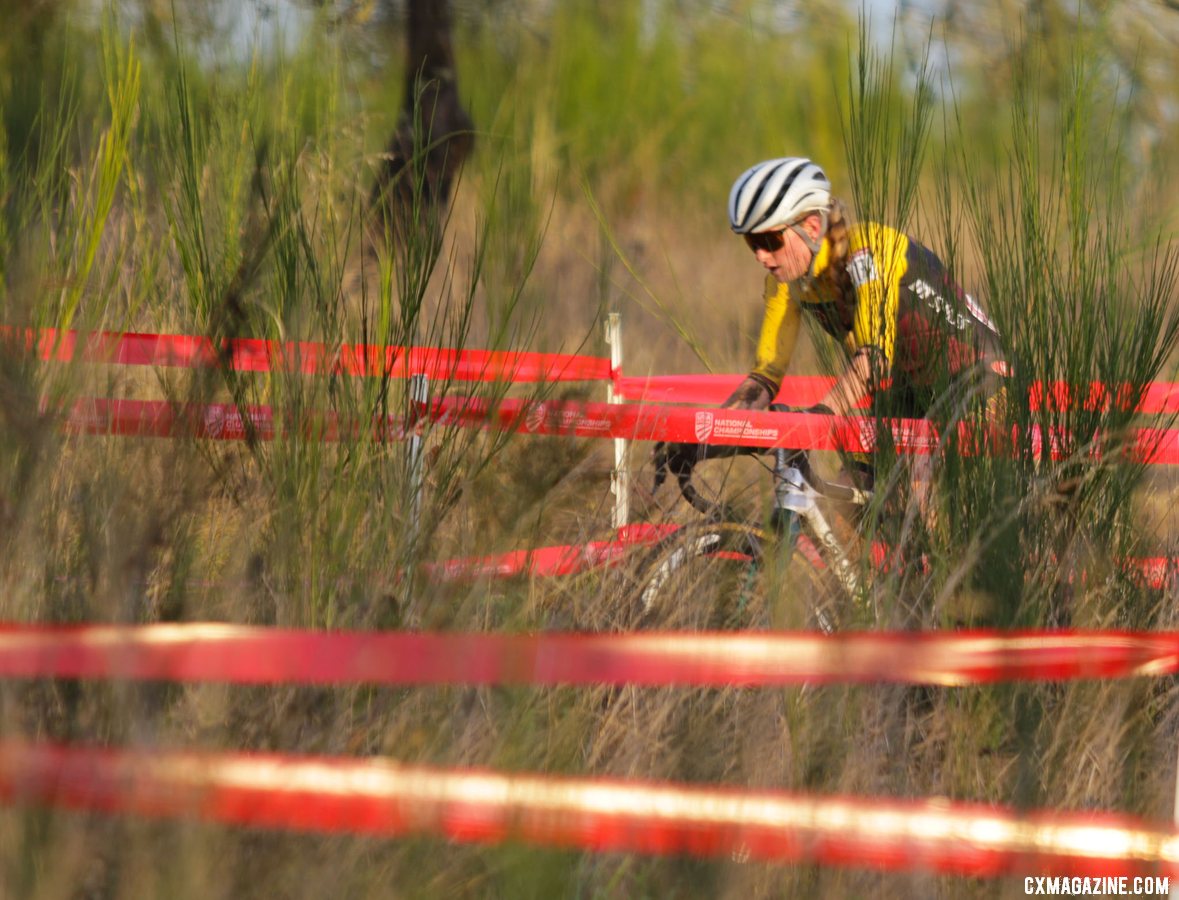 Katie Clouse navigates through the maze of course tape on her way to victory. Collegiate Varsity Women. 2019 Cyclocross National Championships, Lakewood, WA. © D. Mable / Cyclocross Magazine