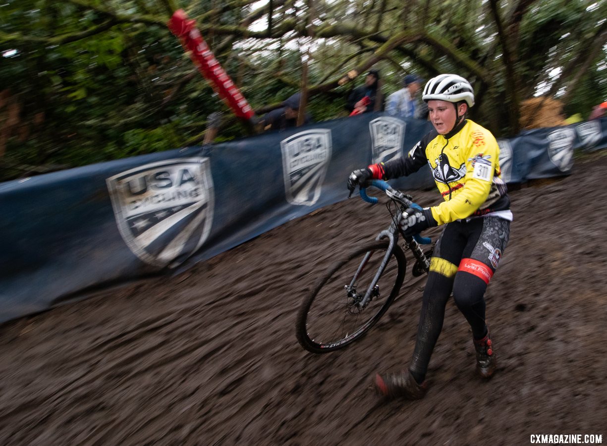 Gregory Debenedetti makes his way down the rutted Disco-drop descent. Junior Men 11-12. 2019 Cyclocross National Championships, Lakewood, WA. © A. Yee / Cyclocross Magazine