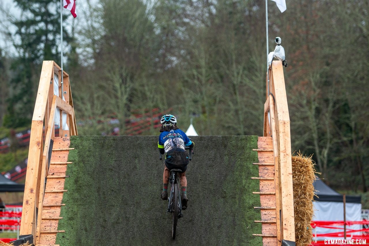 Sarah Vargas rolls up the second flyover as she completes another lap. Junior Women 11-12. 2019 Cyclocross National Championships, Lakewood, WA. © A. Yee / Cyclocross Magazine