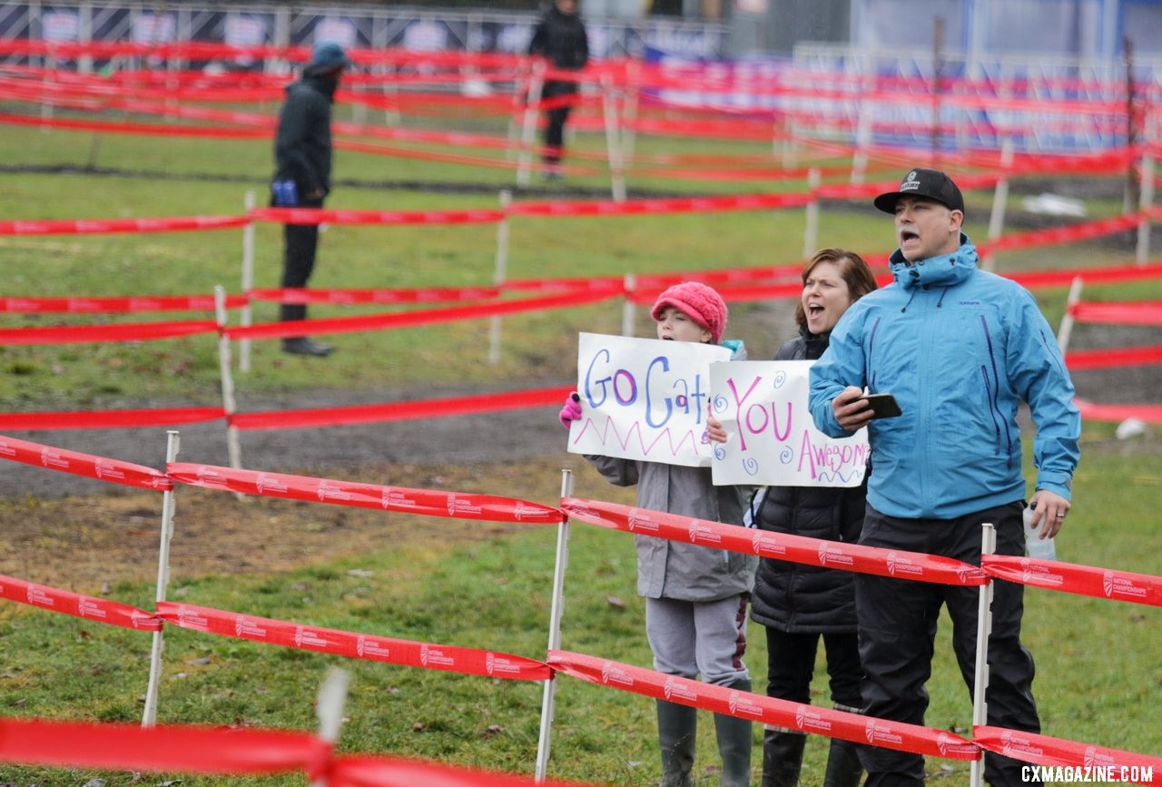 The Junior racers each seem to bring their own fan club with them. Junior Women 13-14. 2019 Cyclocross National Championships, Lakewood, WA. © D. Mable / Cyclocross Magazine