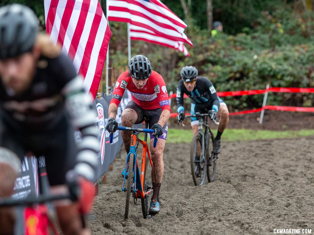 Bryan Torian works to keep his momentum through the sand. Masters Men 40-44. 2019 Cyclocross National Championships, Lakewood, WA. © A. Yee / Cyclocross Magazine