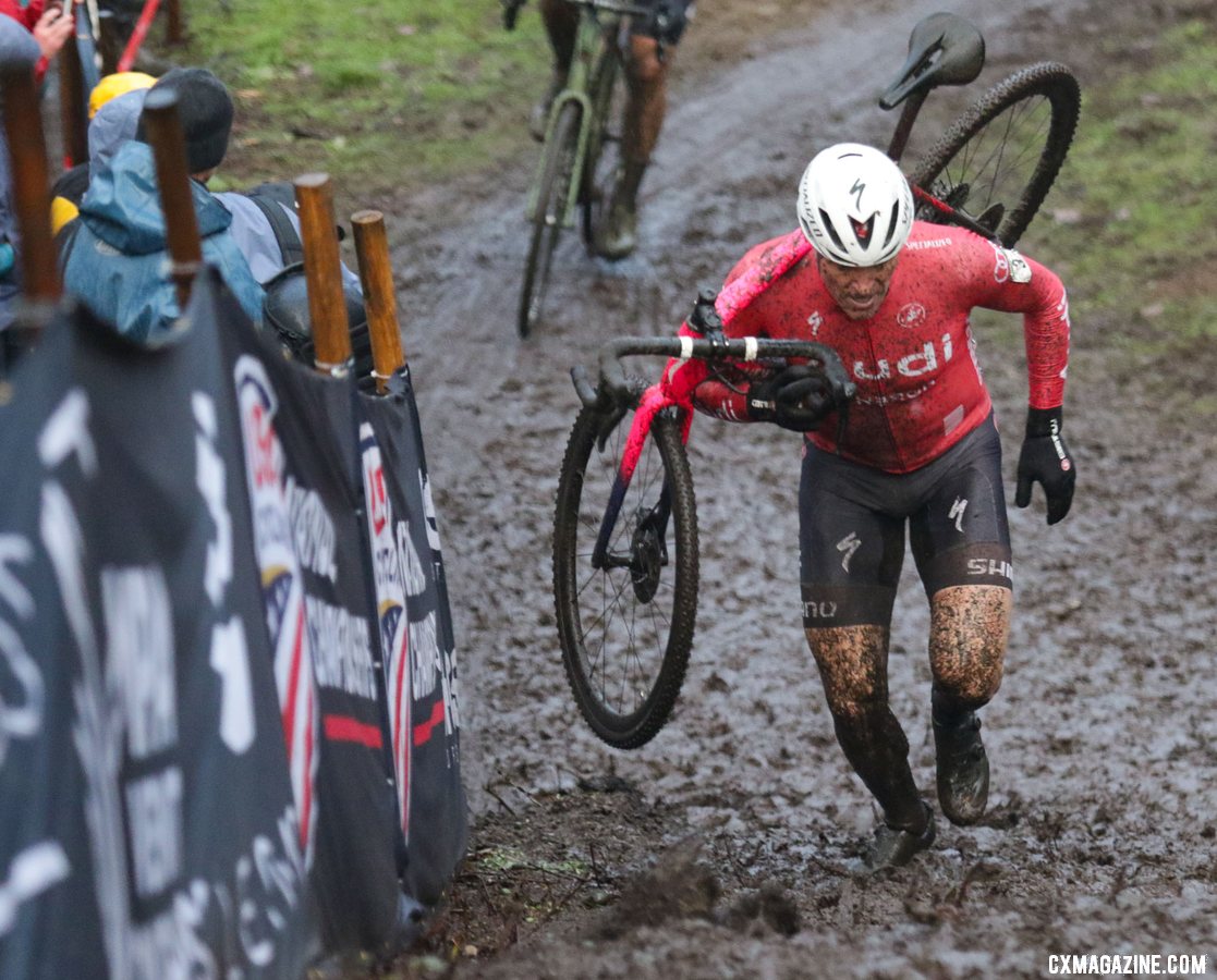 The chase is on! Ian Tubbs and Justin Robinson try to make up time on Baker. Masters Men 45-49. 2019 Cyclocross National Championships, Lakewood, WA. © D. Mable / Cyclocross Magazine