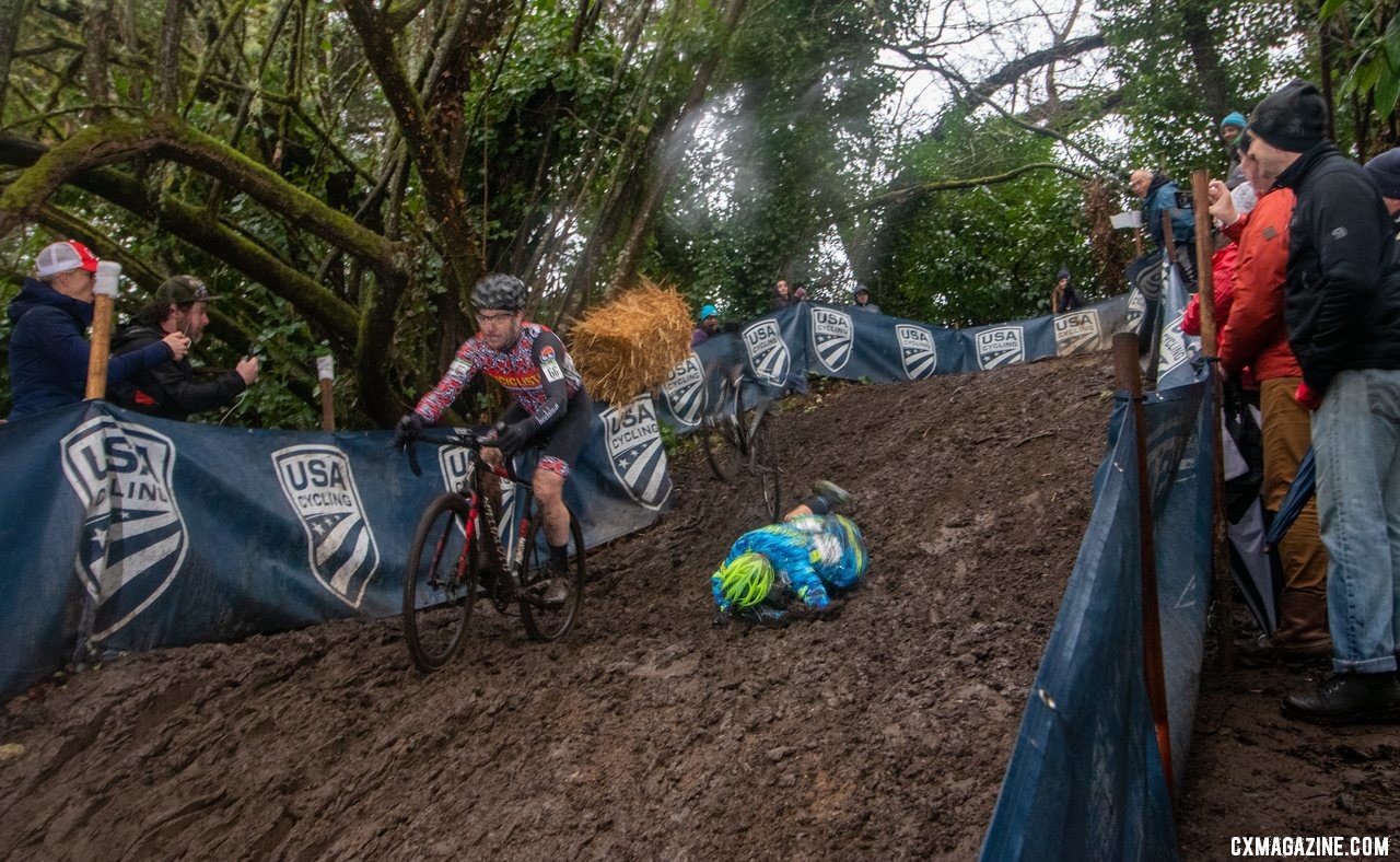 There were crashes galore on the descents. 2019 Cyclocross National Championships, Lakewood, WA. © A. Yee / Cyclocross Magazine