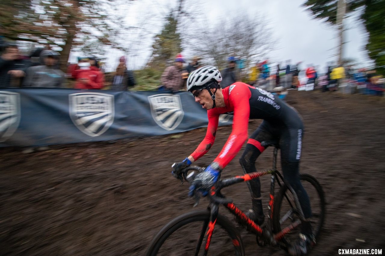 Justin Thomas of Reno takes on one of the descents. Singlespeed Men. 2019 Cyclocross National Championships, Lakewood, WA. © A. Yee / Cyclocross Magazine