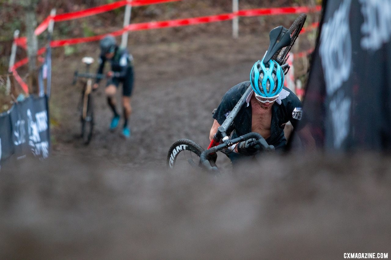 Stephen Davoust went full Schleck during his ride. Singlespeed Men. 2019 Cyclocross National Championships, Lakewood, WA. © A. Yee / Cyclocross Magazine