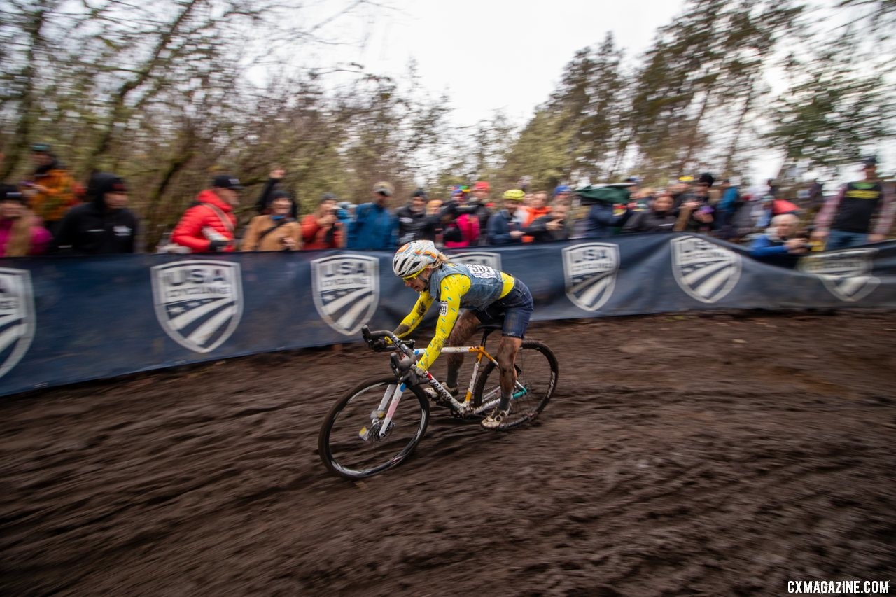 "Who's that and why is she wearing jeans?" #nationalchamp Singlespeed Women. 2019 Cyclocross National Championships, Lakewood, WA. © A. Yee / Cyclocross Magazine