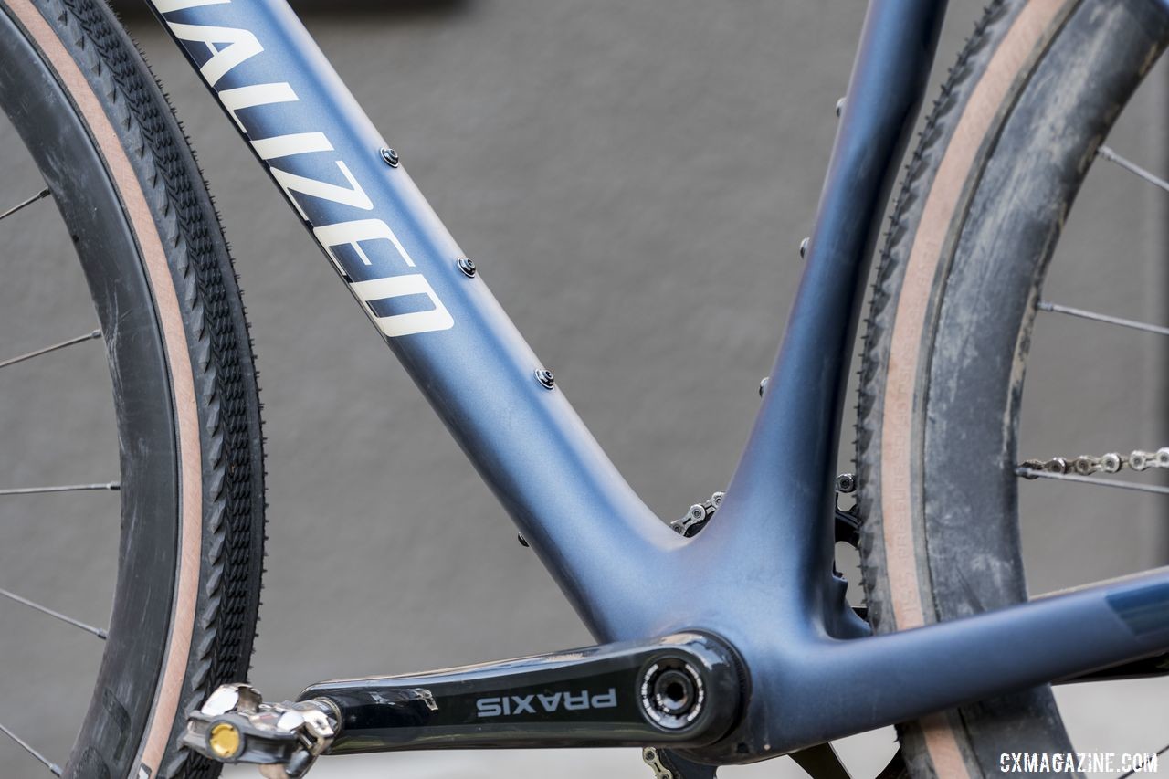 Triple cage bolts offer versatility in cage placement. 2020 Specialized Diverge Expert Gravel Bike. © C. Lee / Cyclocross Magazine