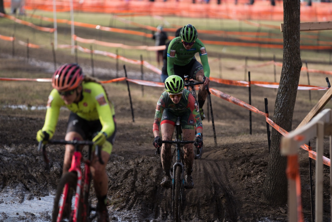 Anne Usher focus on the feature in front of her. 2019 Ruts n' Guts Day 2. © P. Means / Cyclocross Magazine