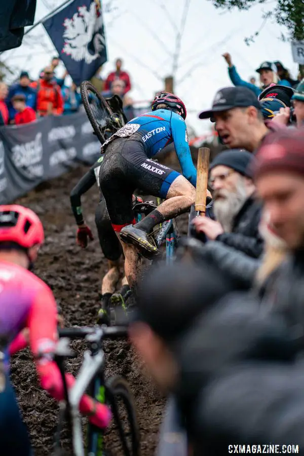 Grant Ellwood would ultimately finish six seconds behind Junior cyclocross champ-cum-roadie Logan Owen, but here Ellwood leads into one of the several tricky transition spots. Both riders finished in the top 10.. 2019 Lakewood U.S. Cyclocross Nationals. © Drew Coleman