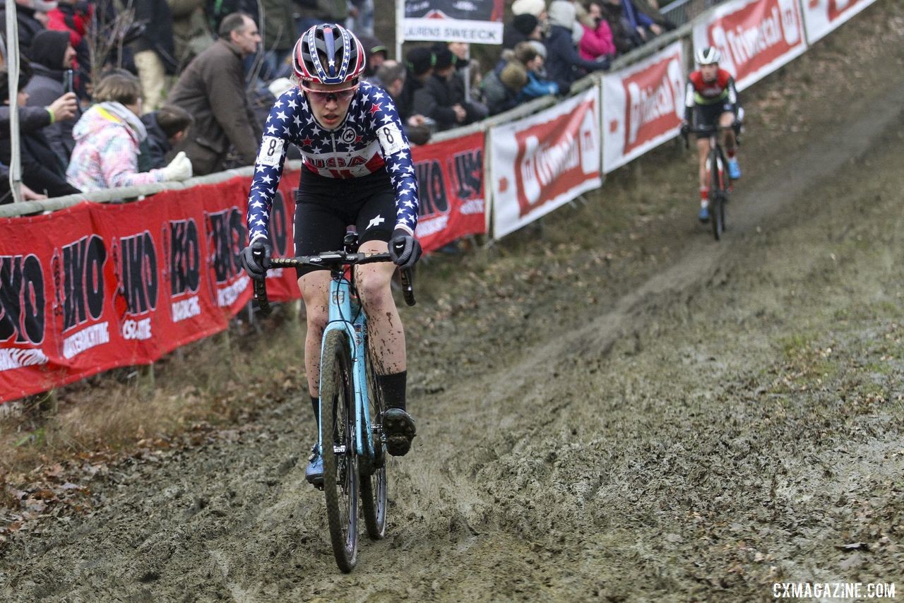 Clara Honsinger finished 12th while sporting her new Stars-and-Stripes jersey. 2020 GP Sven Nys, Baal. © B. Hazen / Cyclocross Magazine