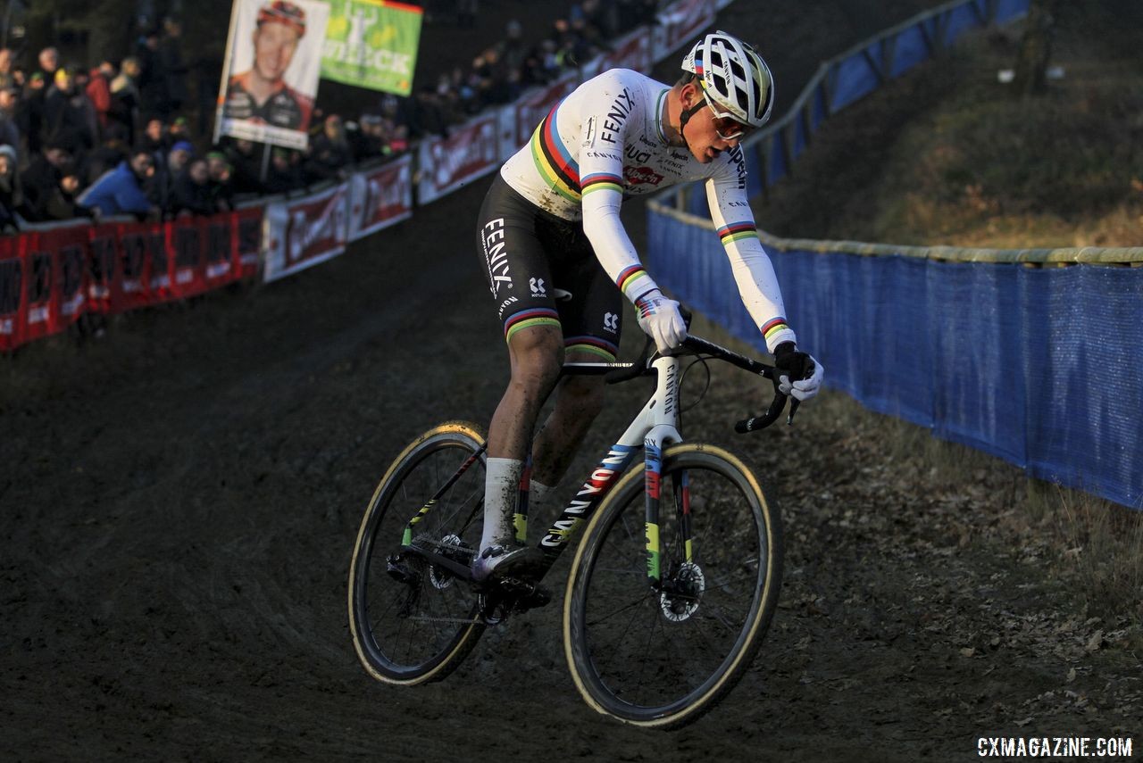 Still not Laurens Sweeck. 2020 GP Sven Nys, Baal. © B. Hazen / Cyclocross Magazine
