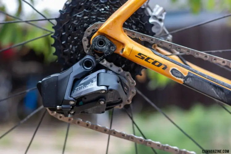 The new wide-range SRAM Force AXS eTap drivetrain options bring 10-36t and 30/43t gearing options for gravel and cyclocross. © Cyclocross Magazine