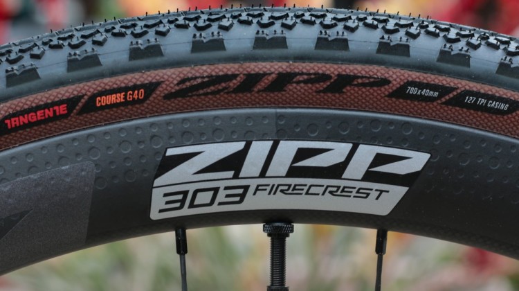 zipp 303 s carbon tubeless disc brake wheelset