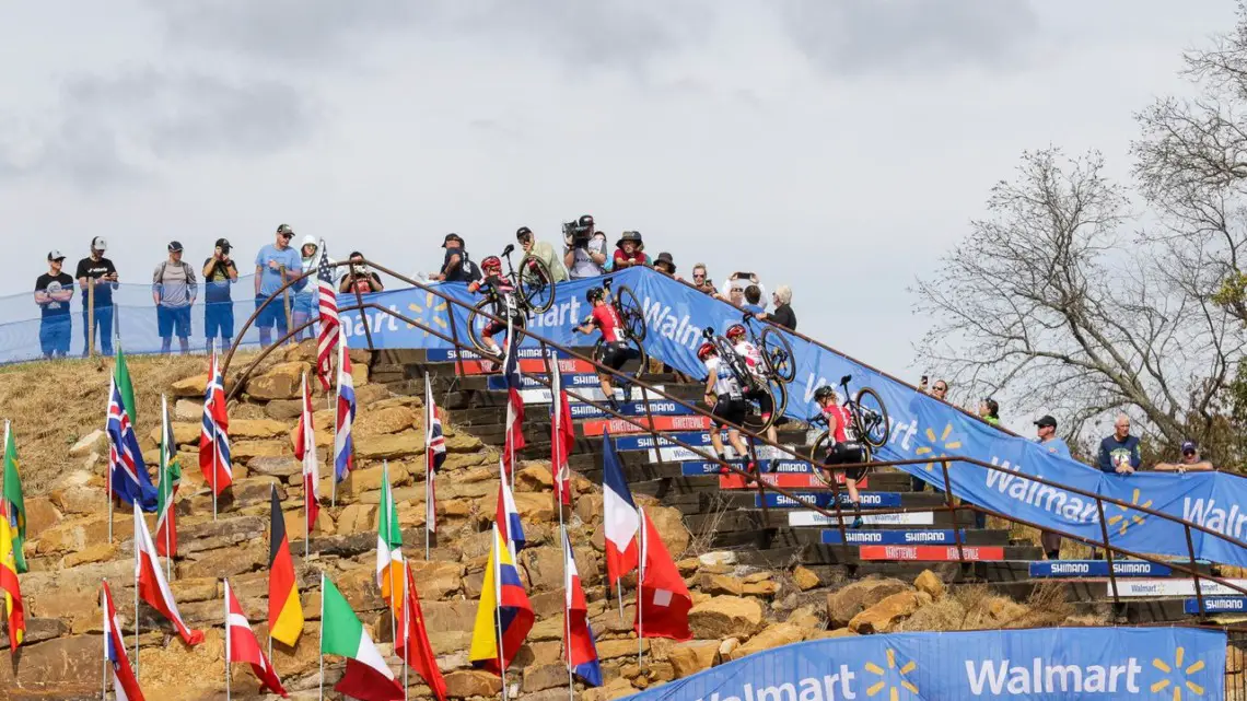 The stairs took its toll. Elite Women, 2022 Fayetteville Oz Cross UCI Cyclocross World Cup. © D. Mable / Cyclocross Magazine