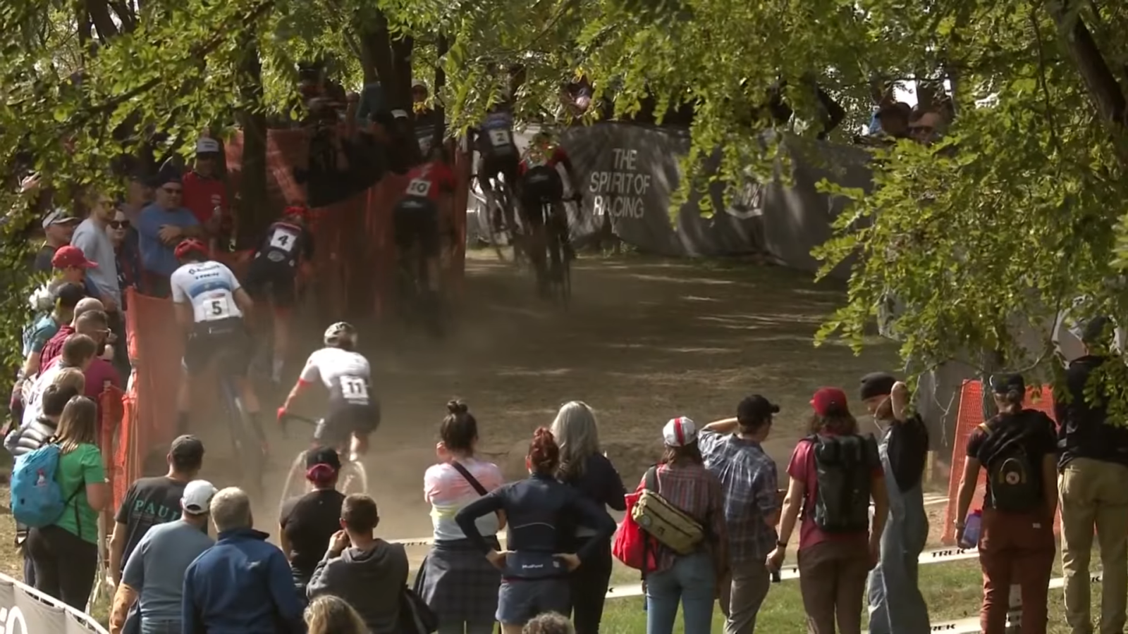 Watch: 2022 UCI Cyclocross World Cup Waterloo Race Highlights Video