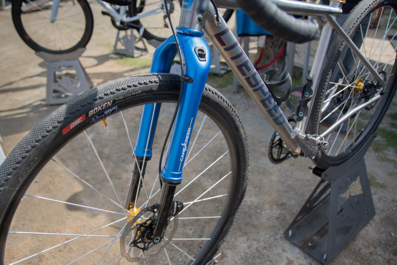 Cane Creek Invert CS fork with climbing switch on the top of the crown. © C.Lee/ Cyclocross Magazine